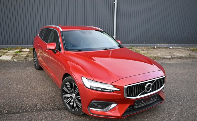 Volvo V60 cena 106000 przebieg: 154130, rok produkcji 2020 z Świdnik małe 742